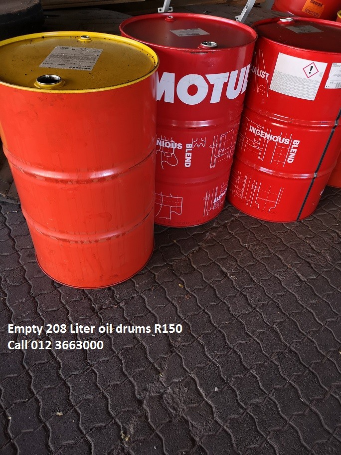 208 Liter oil drums (empty) for sale R150